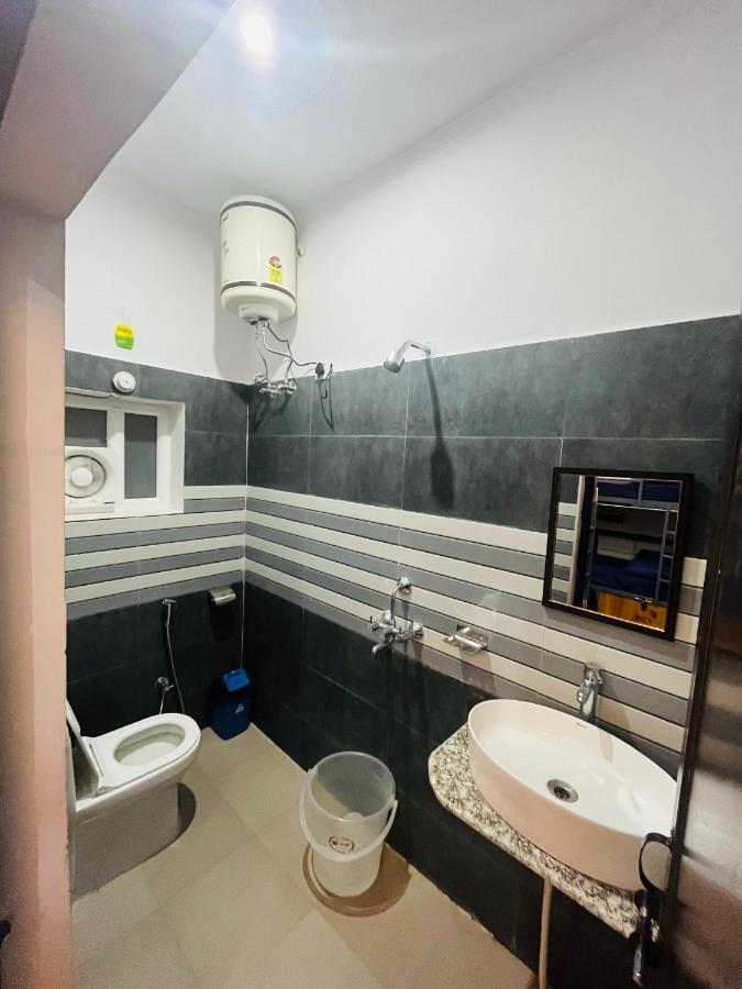 Skyard Premium, Tapovan Rishīkesh Exterior foto